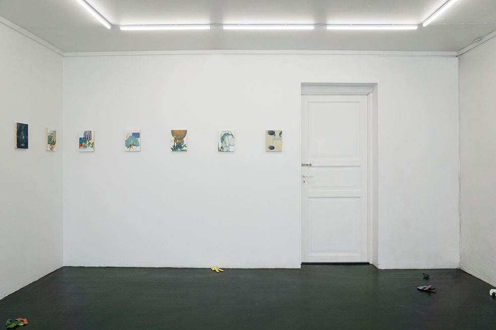 paintings almost becoming one when you read them as a sequence